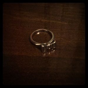 Bow Design Ring